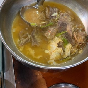 Caldo de costilla