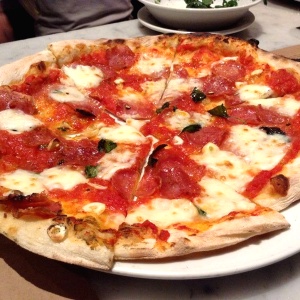 Pizza salumi