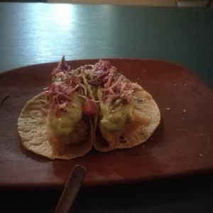 cerdo con aguacamole