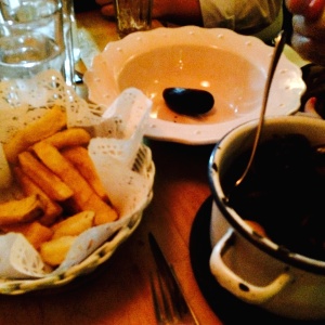 Mejillones y Papas (Plato Tradicional Belga)