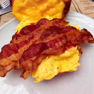breakfast sandwich