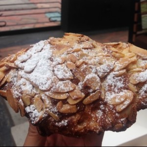 croissant de almendras