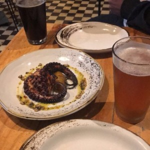 Pulpo a la parrilla 