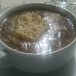 sopa de cebolla 