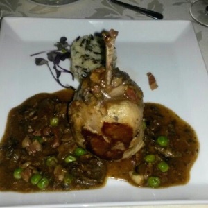Conejo en salsa dulce