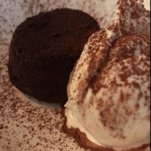 Souffle de chocolate con helado