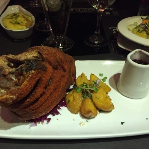 Especialidades - CODILLO DE CERDO