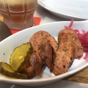 Chorizo santarosano de entrada ?