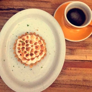 Key lime pie y americano 
