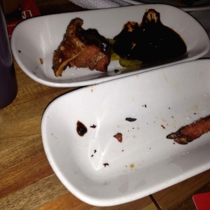 Chicharrones y costillas de entrada