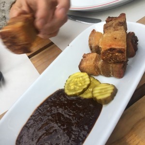 chicharrones 