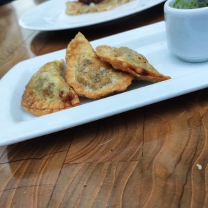 empanaditas de carne y queso