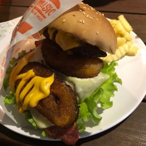 Hamburguesa de la casa
