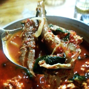 Sopa picante de sobrebarriga.