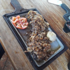 lomo encebollado 300 gm.