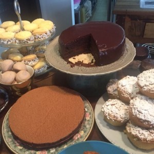 torta de chocolate puro y torta sanchez