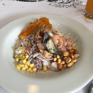 Ceviche Mixto Peruano