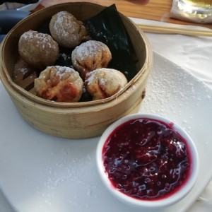 Wanton de Arequipe y Queso