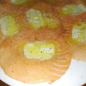 Carpaccio Di Salmone e mozzarella