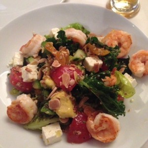 ensalada Maria con langostinos