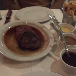 carne tres salsas