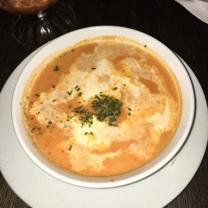 Sopa de Camarones, en bisque de Langosta 
