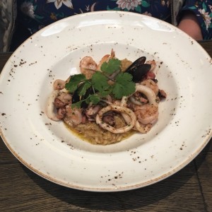 salteado de mariscos