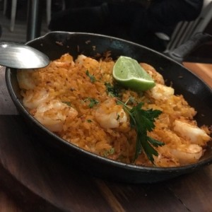 arroz con camarones