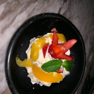 merengue con futas y guanabana