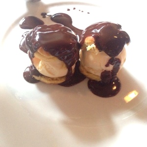 Profiteroles