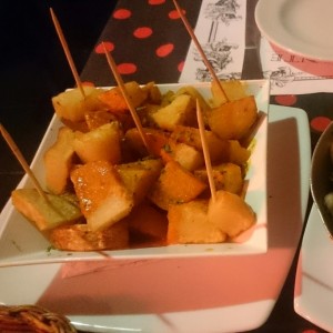 patatas bravas de la tasca.