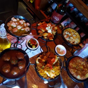 1/2 metro de tapas