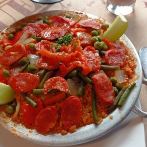 Paella valenciana.