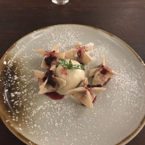 wontons fritos con ricotta y arequipe