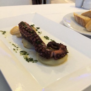Pulpo a la parrilla