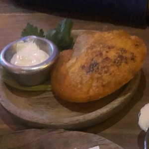 Arepa de huevo con queso