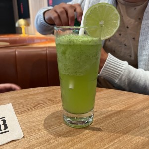 Limonada con hierbabuena 