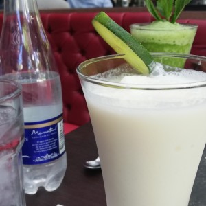 limonada de coco y limonada de hierbabuena 
