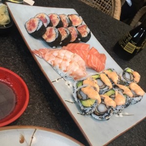 Spicy Tuna Roll - Ebi y Sake Niguiri - Ojo de Tigre Roll