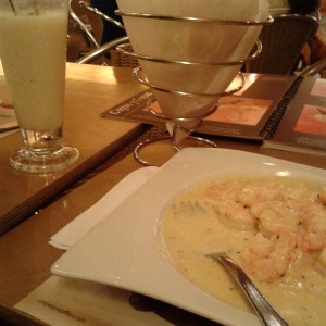 Camarones al ajillo 