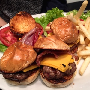 Mini burgers