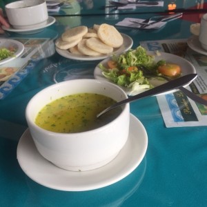 consome de pescado 
