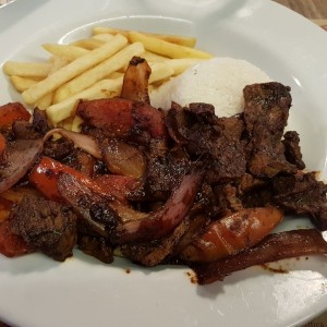 Lomo salteado
