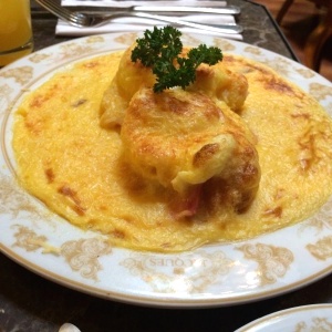 Huevos Benedictinos