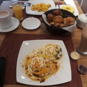 Huevos benedictos