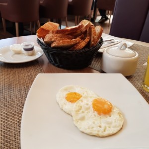 Huevos fritos