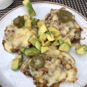 Patacones gratinados