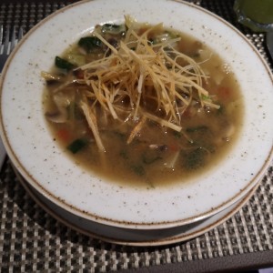 Sopa de lentejas y champiñones 