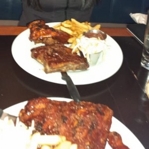 Combo Costillas y Pollo BBQ
