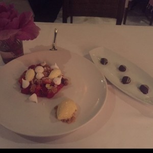 Postre el "tumbao" con mini alfajores
